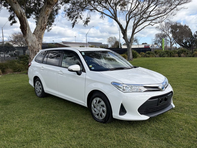 2021 Toyota Corolla Fielder 1.5 Hybrid EX Autom...