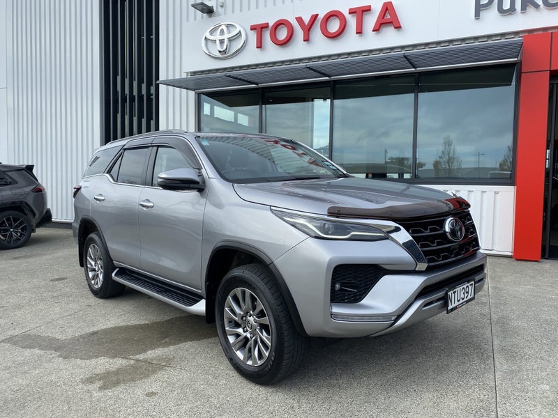2021 Toyota Fortuner Limited 2.8DT 6AT 4WD SUV...