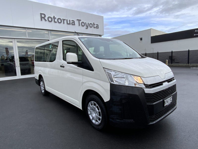 2021 Toyota Hiace ZR 10 Seater Minibus - Low km...