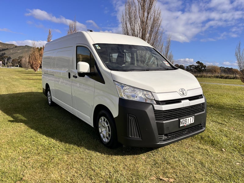 2021 Toyota Hiace ZX 2.8DT 6AT RWD PVN/5D/2S