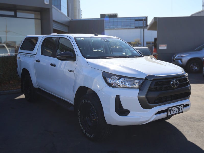 2021 Toyota Hilux SR 2.8DT 6AT 4WD DCW/4D/5S