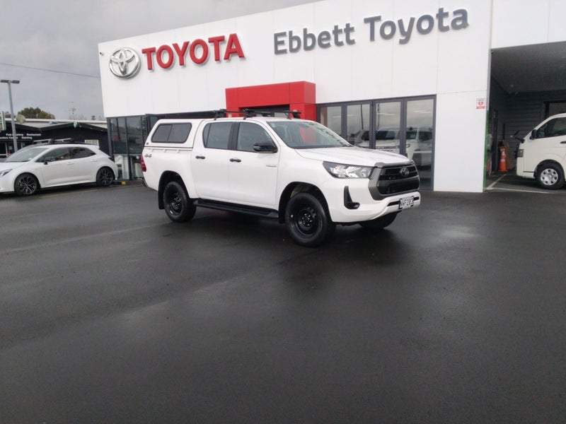 2021 Toyota Hilux SR 2.8DT 6AT 4WD DCW/4D/5S (J...