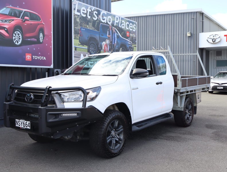 2021 Toyota Hilux SR 2.8DT 6AT 4WD ECC/4D/4S