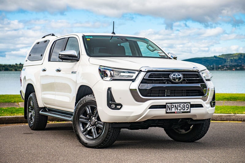 2021 Toyota Hilux SR5 2.8DT 6AT 4WD