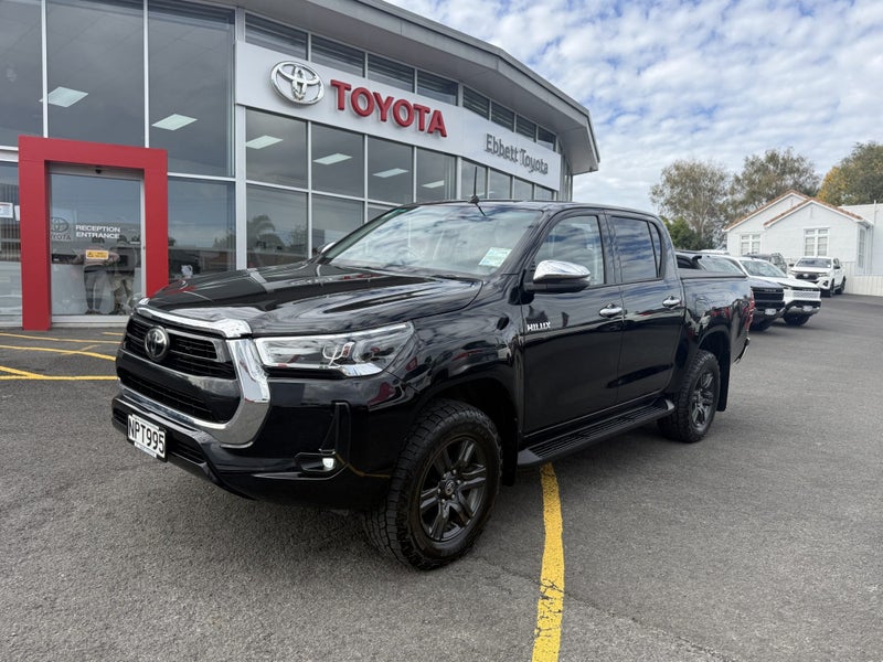 2021 Toyota Hilux SR5 2.8DT 6AT 4WD DCW/4D/5S (...