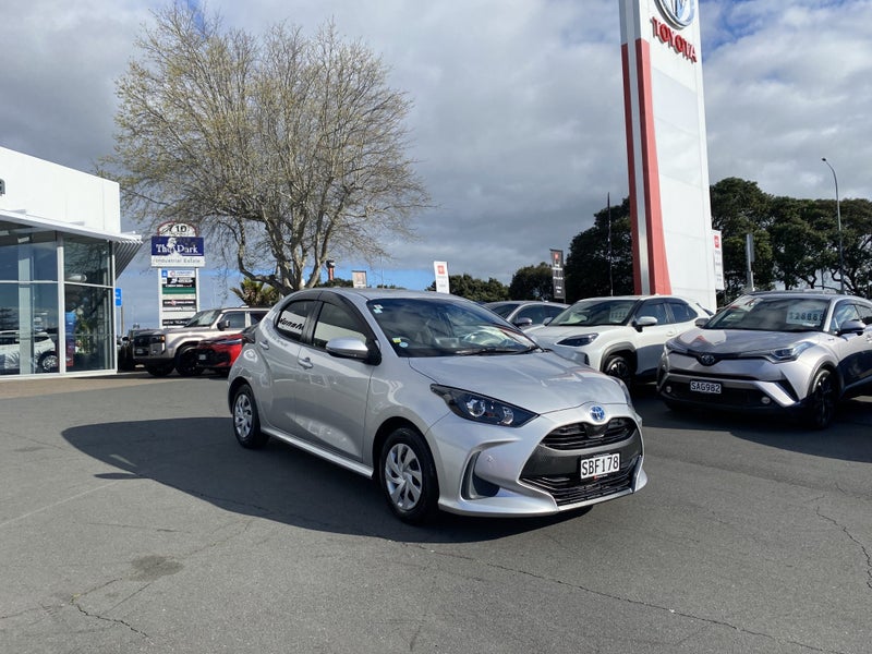 2021 Toyota Yaris 1.5 Hybrid X