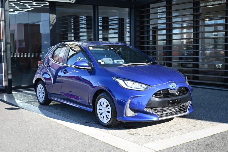 2021 Toyota Yaris 1.5 Hybrid Z 5 Dr Hatch CVT 2...