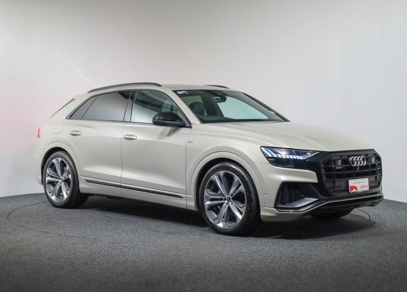 2022 Audi Q8 S-line 55 TFSI 250kW quattro