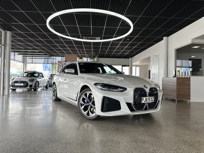 2022 BMW i4 eDrive40 M Sport