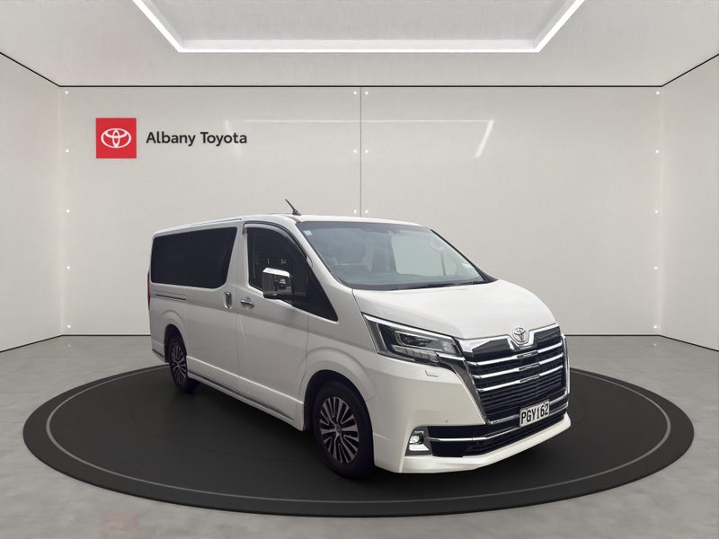 2022 Toyota Granvia 2.8DT 6AT RWD MB/5D/8S (HSW...