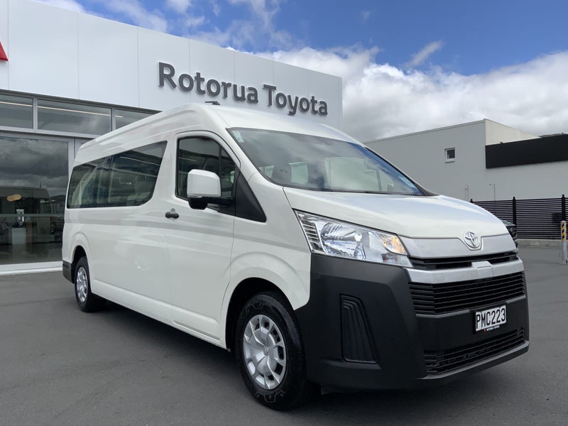 2022 Toyota Hiace 10 Seater Minibus NZ New - Ce...