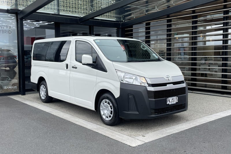 2022 Toyota Hiace ZR 2.8 Turbo Diesel RWD Van