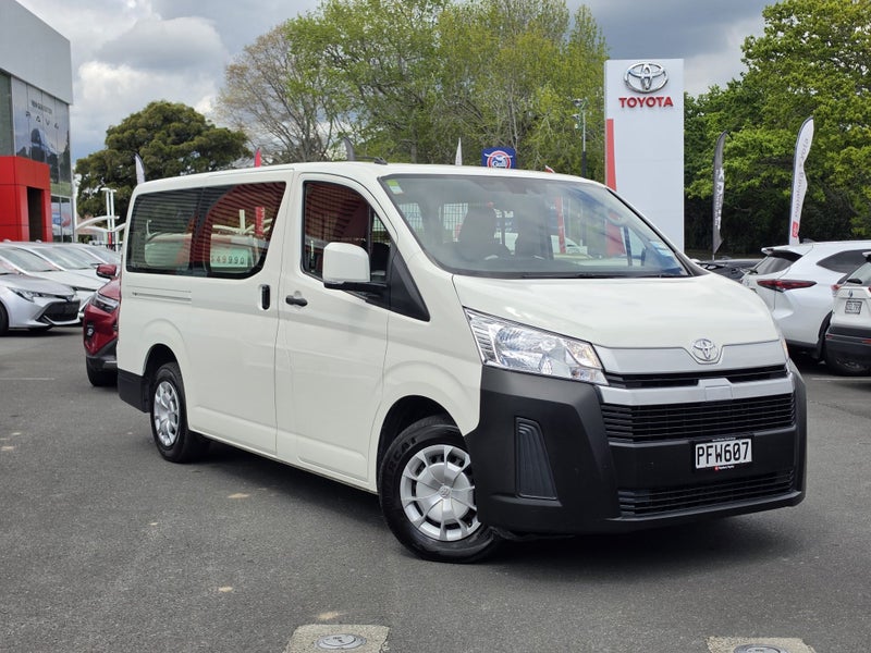2022 Toyota Hiace ZR 2.8DT 6AT RWD GVN/5D/2S (H...