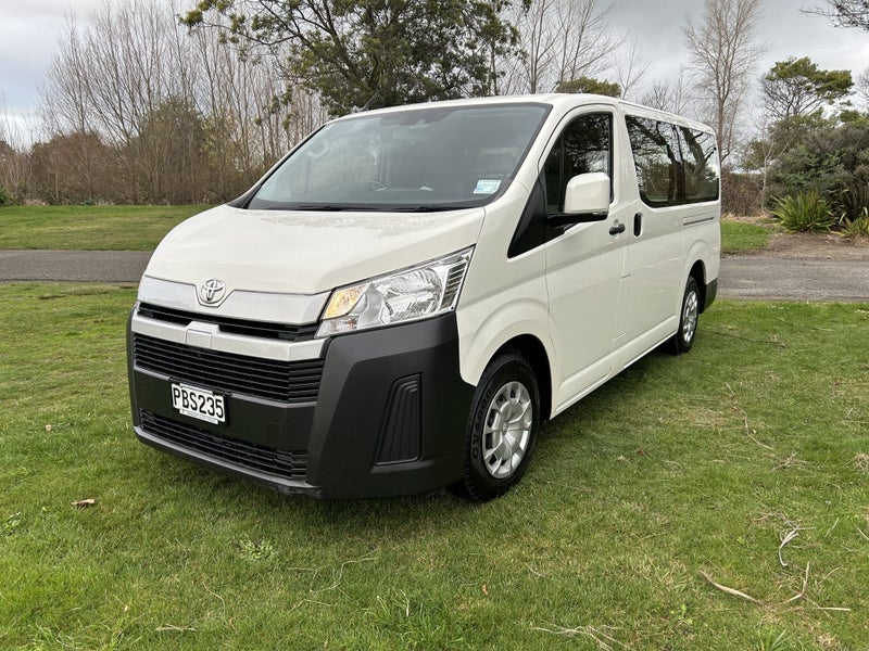 2022 Toyota Hiace ZR 2.8DT Automatic RWD Van