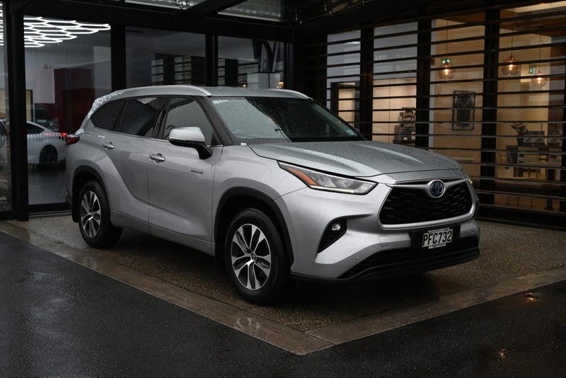 2022 Toyota Highlander Limited 2.5 Petrol Hybri...