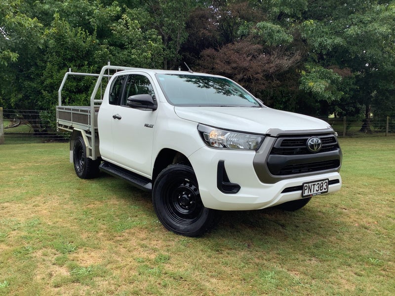 2022 Toyota Hilux Extra Cab SR 2.8DT 4WD