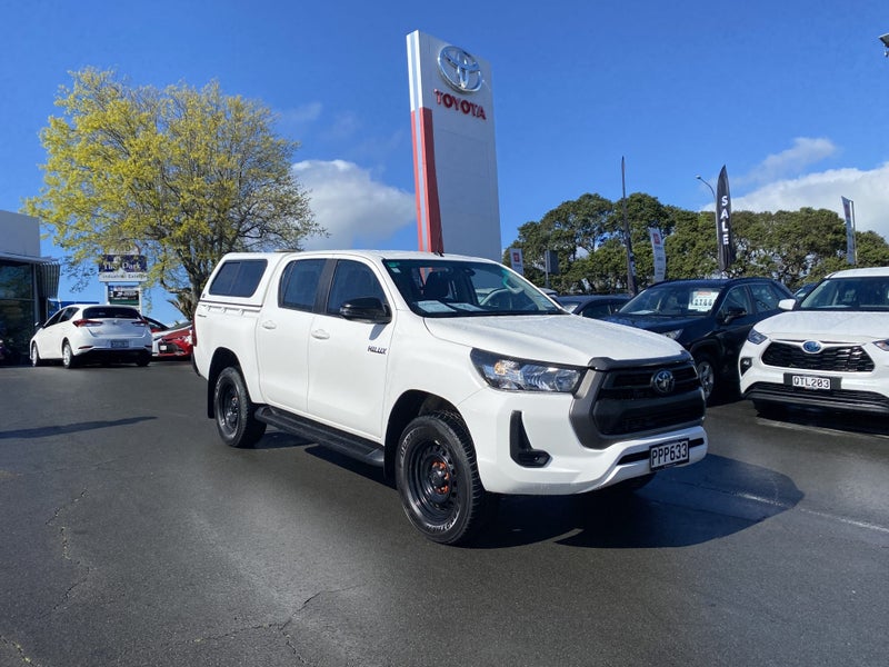 2022 Toyota Hilux SR 2.8DT 6AT 2WD DCW/4D/5S (J...
