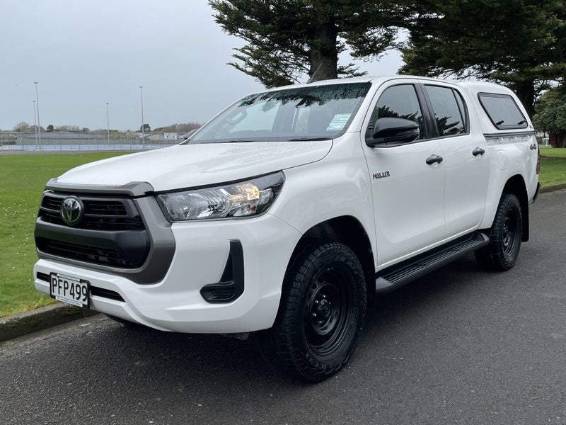 2022 Toyota Hilux SR 2.8DT Automatic 4WD Double...
