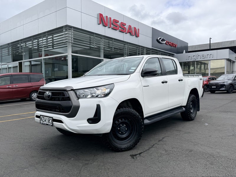 2022 Toyota Hilux SR TD DC 2.8 DIESEL TURBO 4WD