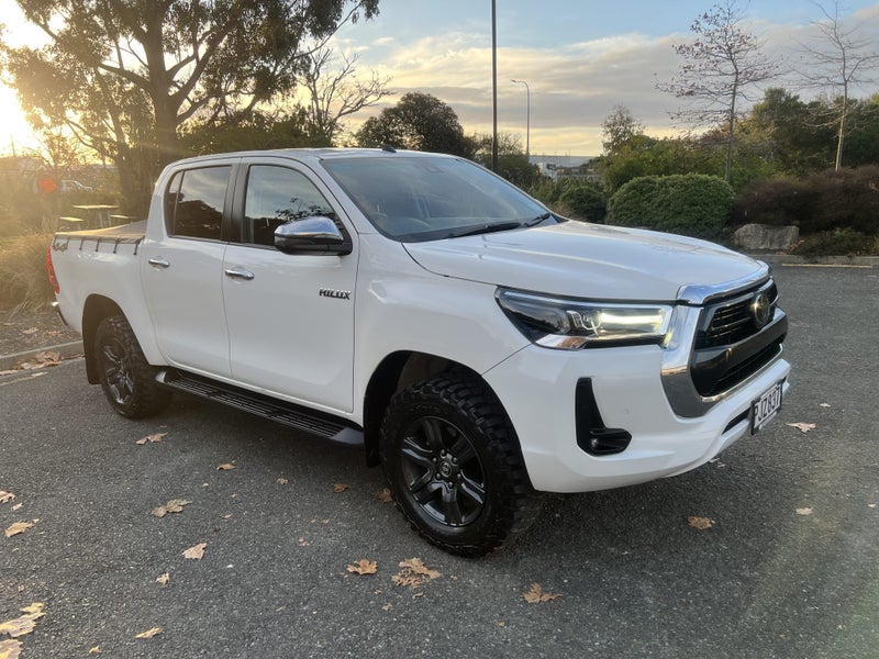 2022 Toyota Hilux SR5 2.8DT