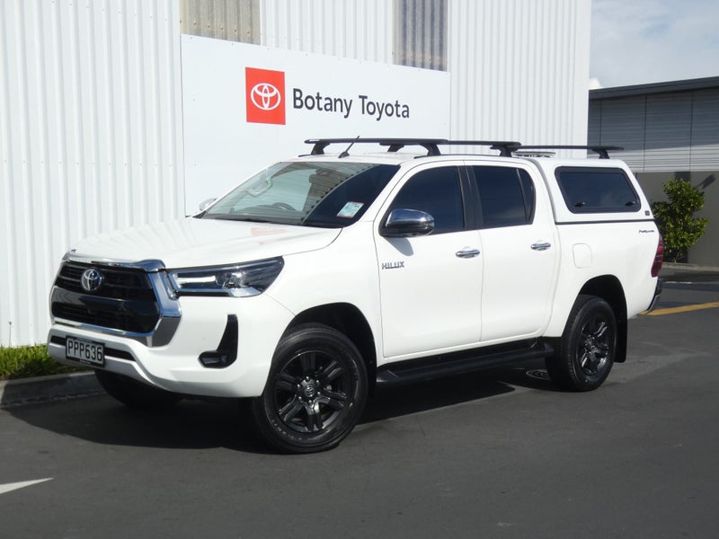 2022 Toyota Hilux SR5 2.8DT 6AT 2WD DCW/4D/5S (...