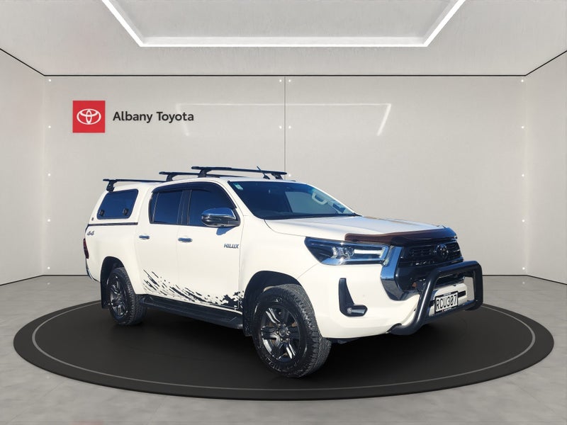2022 Toyota Hilux SR5 2.8DT 6AT 4WD DCW/4D/5S (...