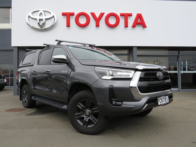 2022 Toyota Hilux SR5 2.8DT 6MT 4WD