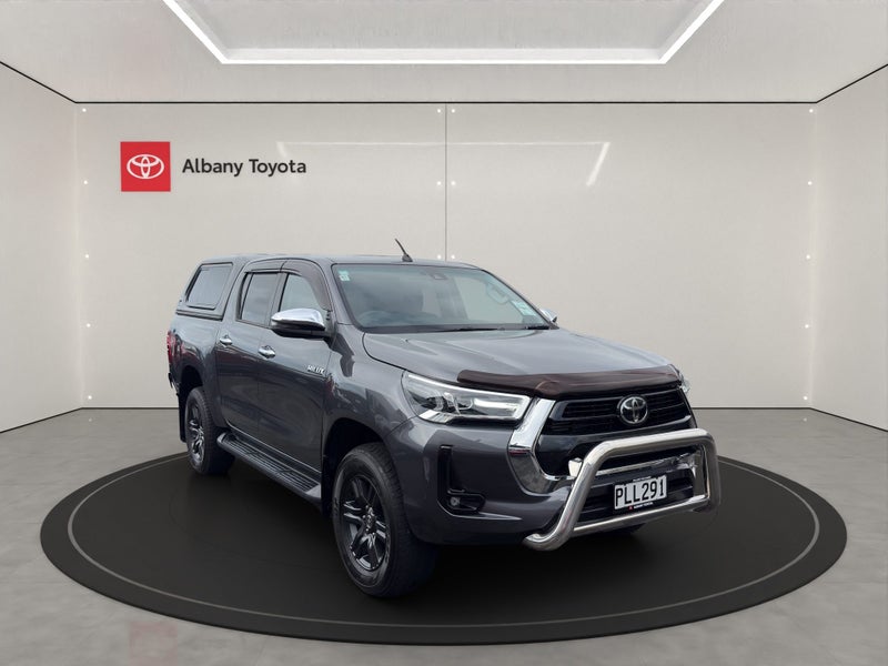 2022 Toyota Hilux SR5 2.8DT 6MT 4WD DCW/4D/5S (...