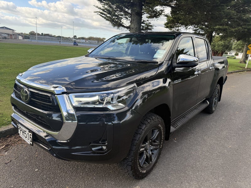 2022 Toyota Hilux SR5 2.8DT Automatic 4WD Doubl...