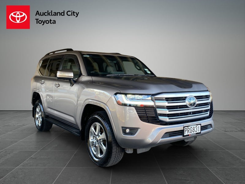 2022 Toyota Land Cruiser 300 VX 3.3DT 10AT 4WD...