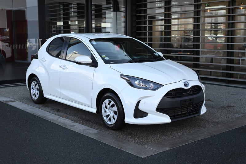 2022 Toyota Yaris 1.5 Petrol Hybrid X FWD Hatch...