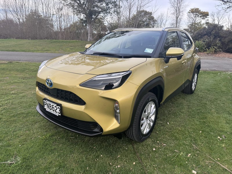 2022 Toyota Yaris Cross GX 1.5P Hybrid FWD Auto...