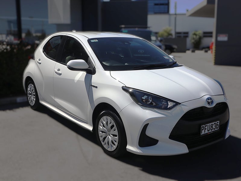 2022 Toyota Yaris GX 1.5 Hybrid Hatch 2 Wheel d...