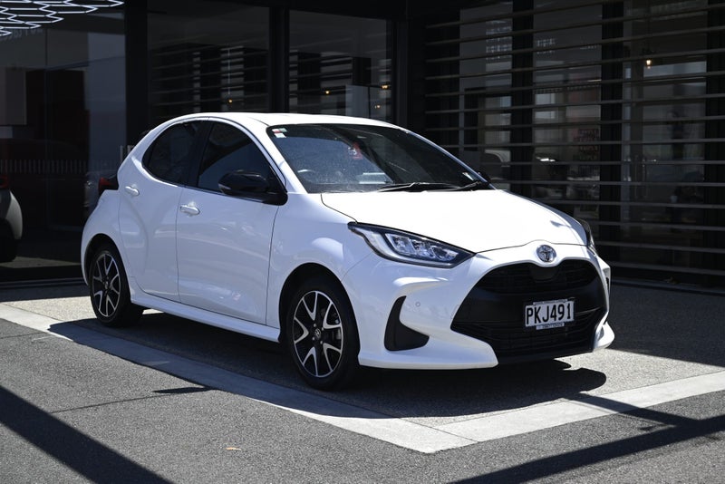 2022 Toyota Yaris ZR 1.5 Petrol FWD Hatchback