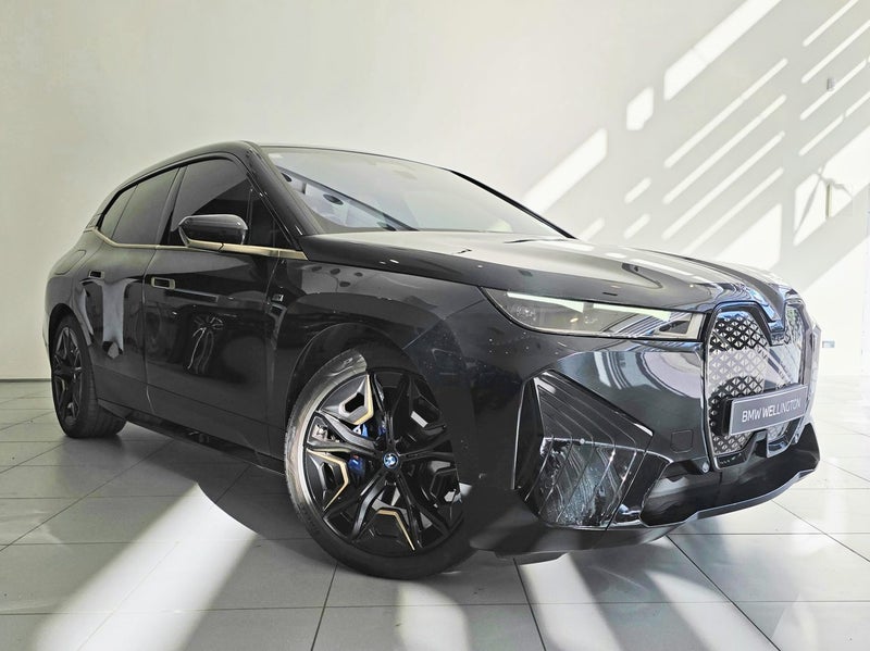2023 BMW iX M60
