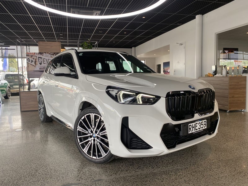 2023 BMW iX1 xDRIVE30 M Sport