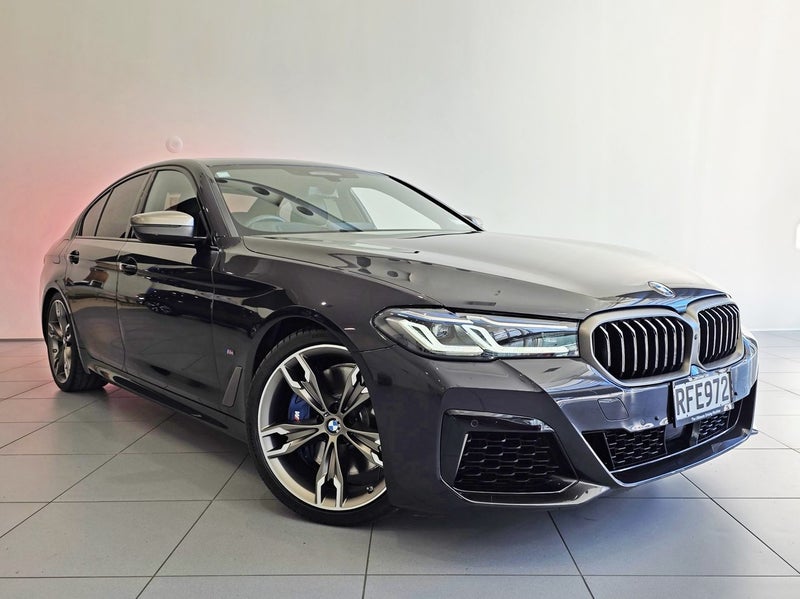 2023 BMW M550i xDrive Sedan M Performance
