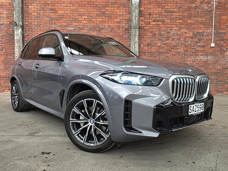2023 BMW X5 xDrive30d M-Sport with Executive Pa...