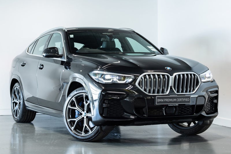 2023 BMW X6 xDrive30d M Sport + Comfort