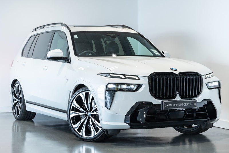 2023 BMW X7 xDrive40d M Sport + Luxury