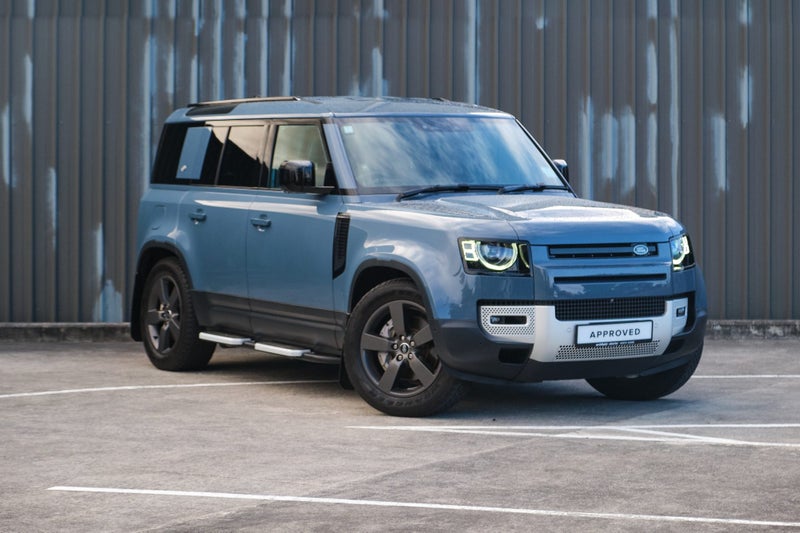 2023 Land Rover Defender 110 P400 SE