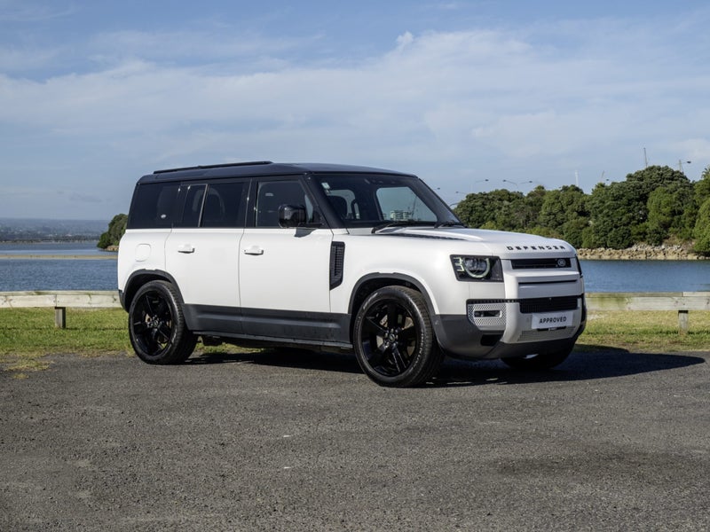 2023 Land Rover Defender 110 P400E HSE