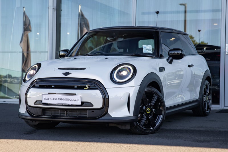 2023 MINI Cooper SE Full electric Yours