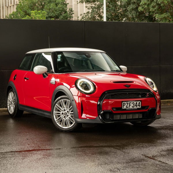 2023 MINI Hatch Cooper S Classic