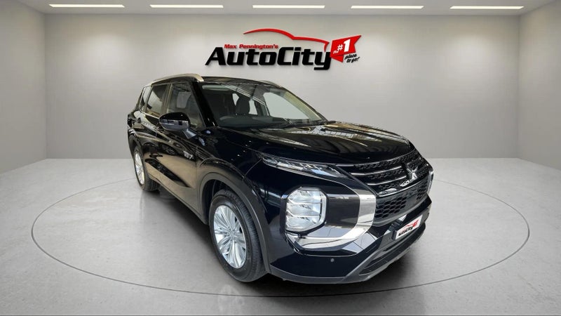 2023 Mitsubishi Outlander LS PHEV 4WD