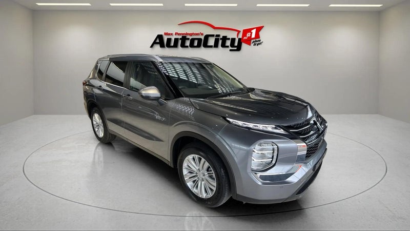 2023 Mitsubishi Outlander LS PHEV 4WD