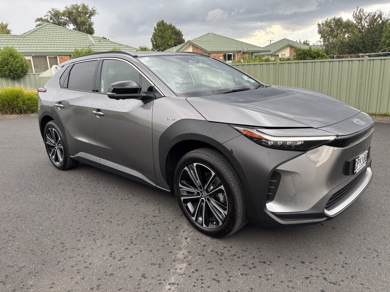 2023 Toyota bZ4X Motion BEV AWD SUV/5D/5S (YEAM...
