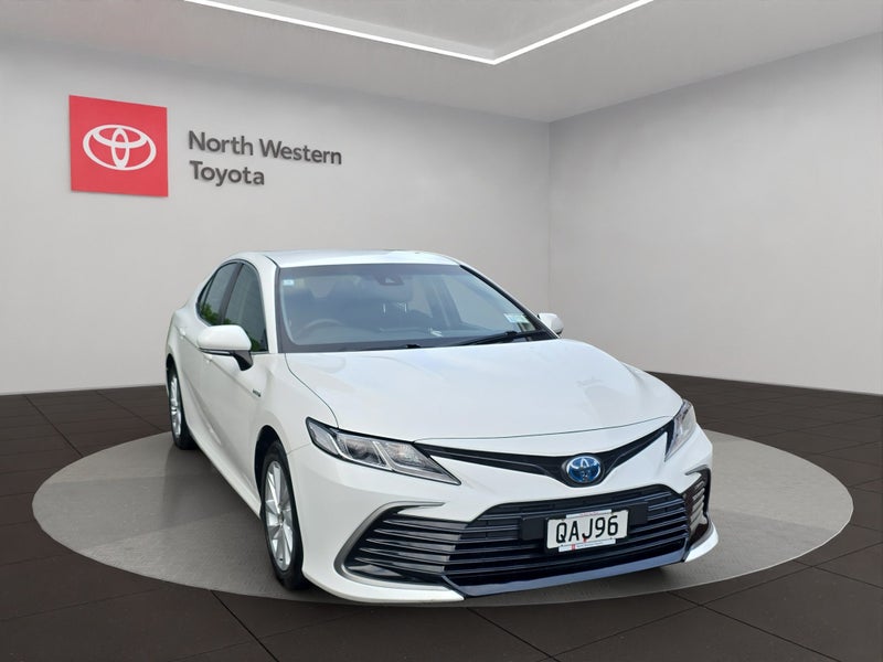 2023 Toyota Camry GX 2.5L Hybrid FWD Sedan