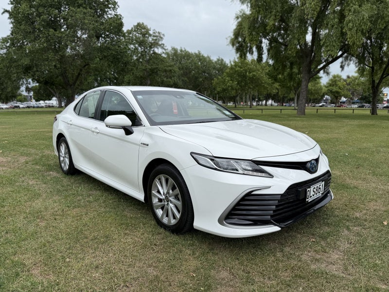 2023 Toyota Camry GX 2.5P Hybrid FWD Automatic...