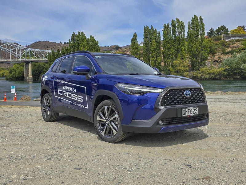 2023 Toyota Corolla Cross Limited Hybrid